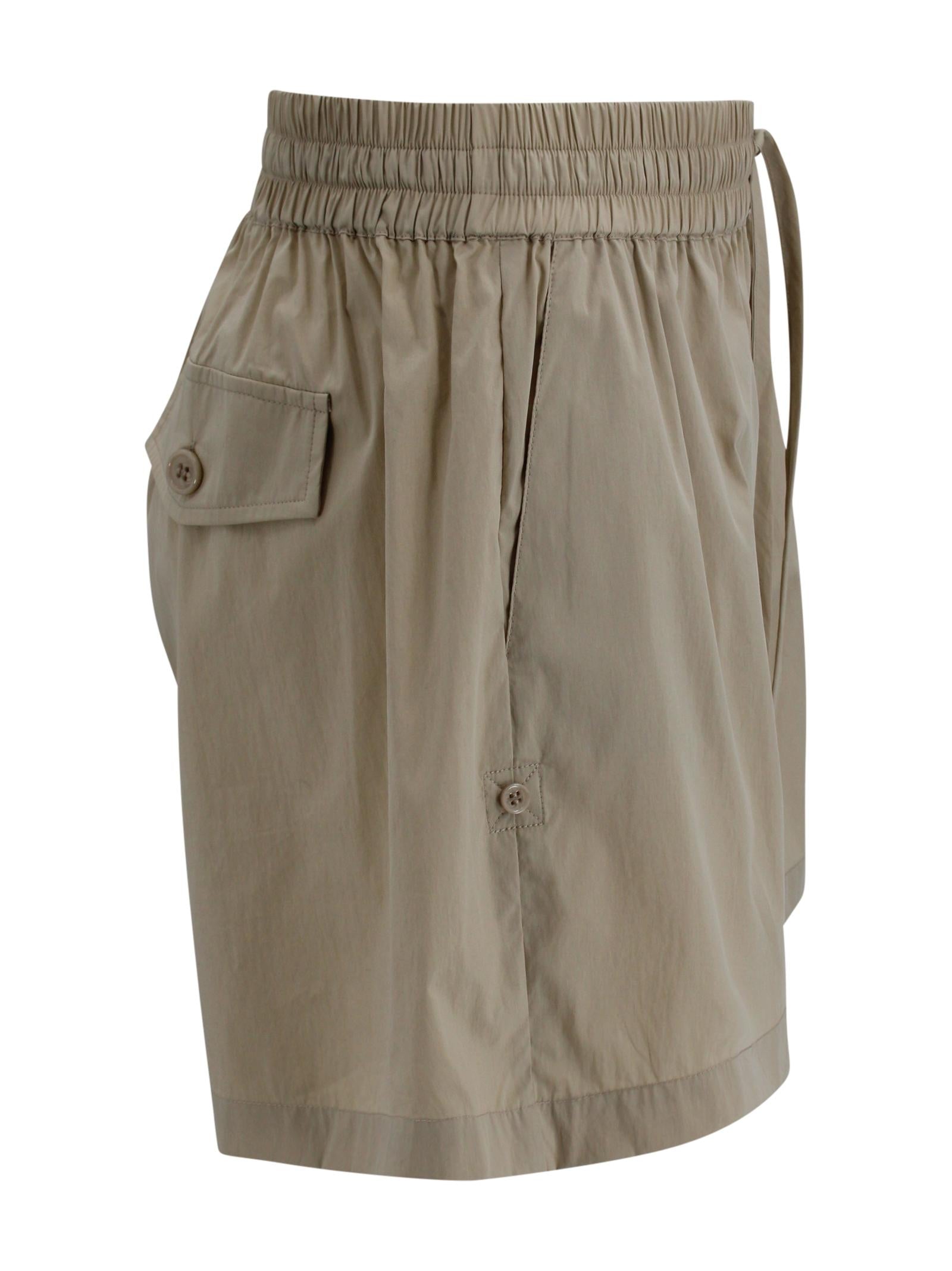 Shorts cargo dal look funzionale e contemporaneo, P.A.R.O.S.H. D210605 004 